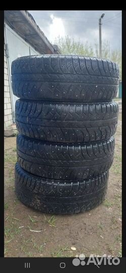Bridgestone Ice Cruiser 7000 225/60 R17