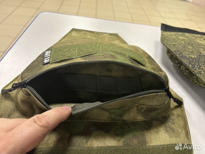 Напашник со встроенным подсумком