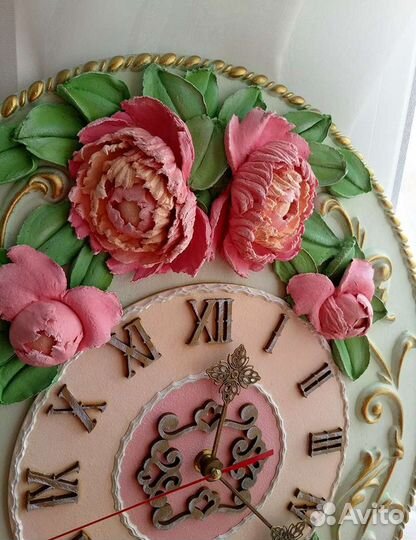 Часы настенные из штукатурки