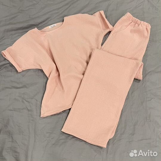 Муслиновый костюм новый