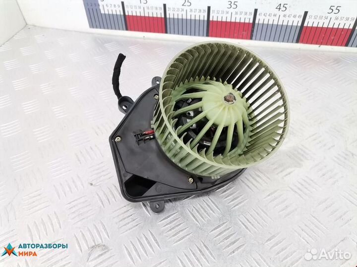 Моторчик печки Volkswagen Passat B5 1998