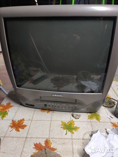 Телевизор samsung