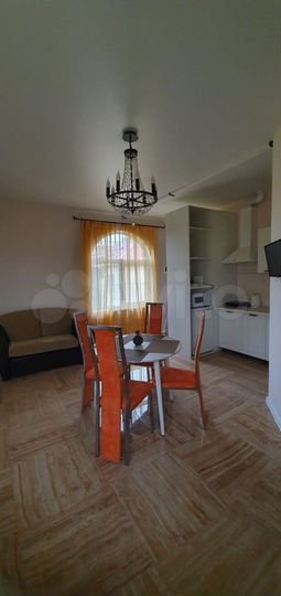 Дом 40 м² на участке 2 сот.