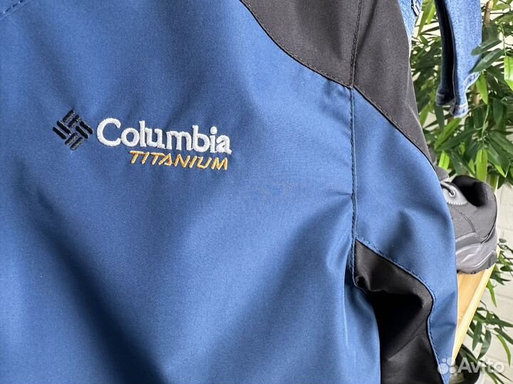 Демисезонная куртка Columbia (новая)