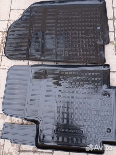 Резиновые коврики для solaris