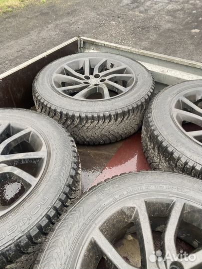 Nokian Tyres Hakkapeliitta 8 SUV 235/60 R18