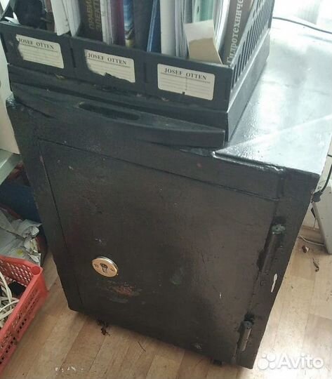 Сейф б/у, 50см*50см*50см