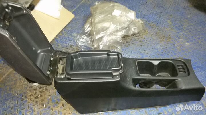 Митисубиси ланцер 9 консоль