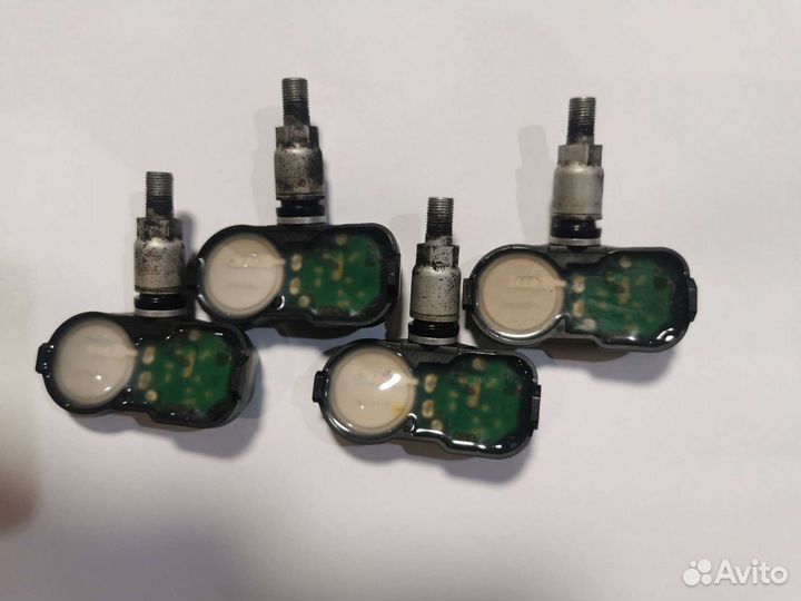 Датчик давления в шинах toyota camry 70