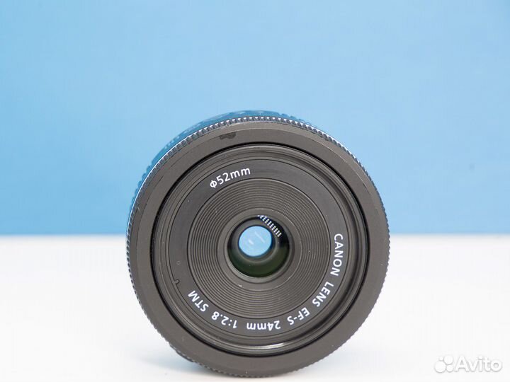Canon EF-S 24mm f/2.8 STM