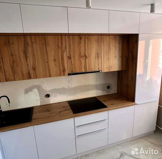 Кухни на заказ с системой хранения 