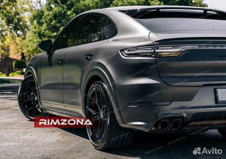 Кованые диски R22 на Porsche Cayenne GTS