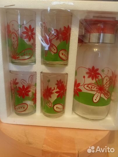 Графин и бокалы