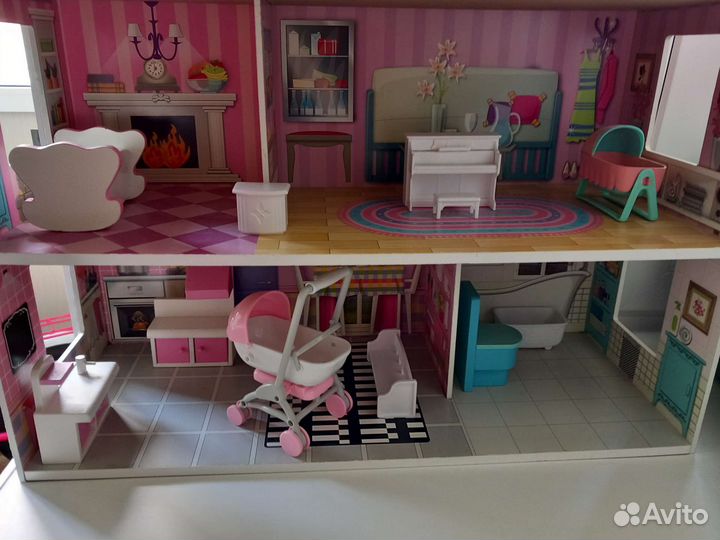 Домик кукольный