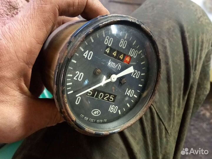 Спидометр с выпуклым стеклом