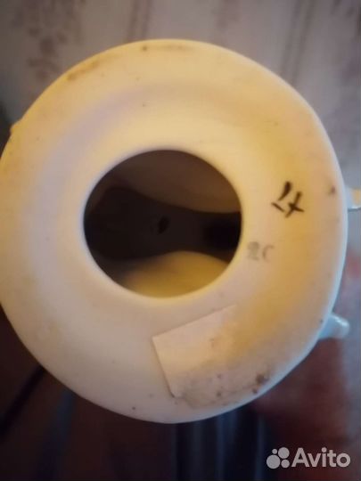 Фарфоровая статуэтка 