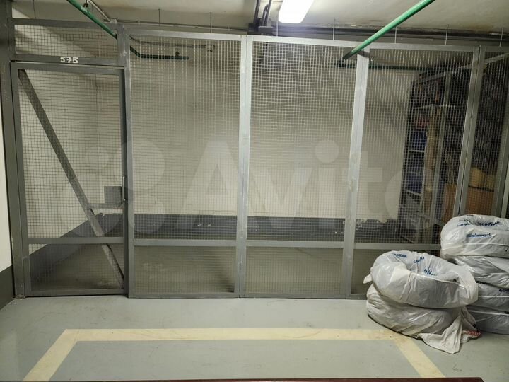 Машиноместо, 10 м²