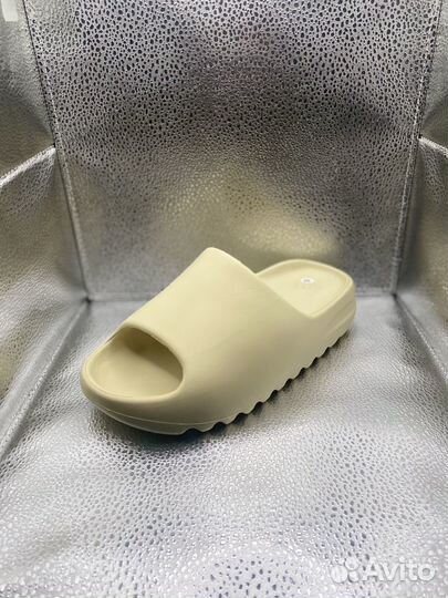 Сланцы мужские Adidas yeezy slide(36-45)