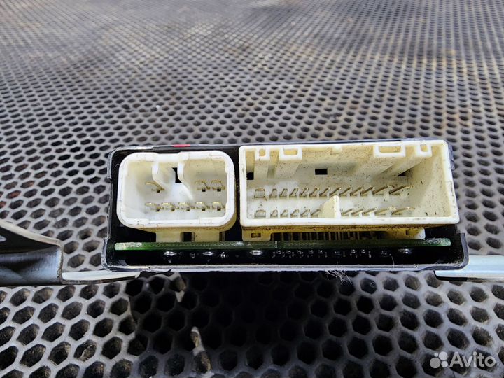 Блок управления замками Lexus RX-300