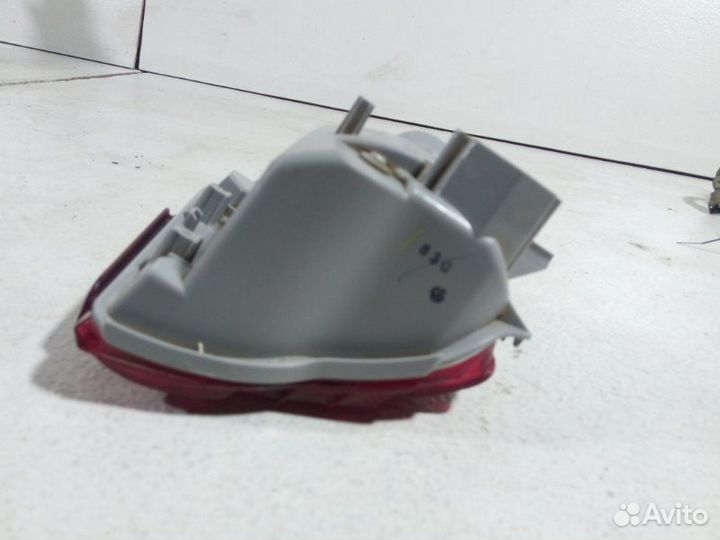 Фонарь противотуманный задний правый Toyota Land