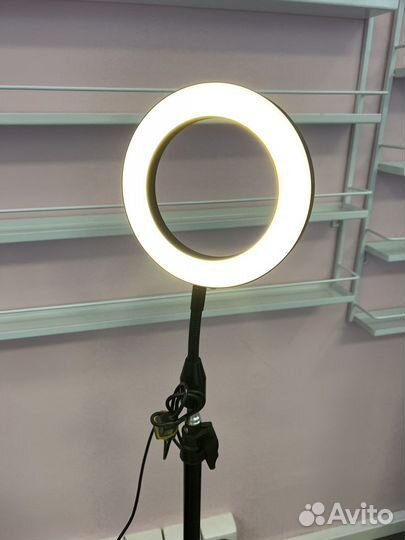 Лампа кольцевая