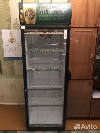 Холодильный шкаф