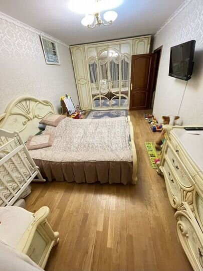 4-к. квартира, 89,6 м², 2/5 эт.