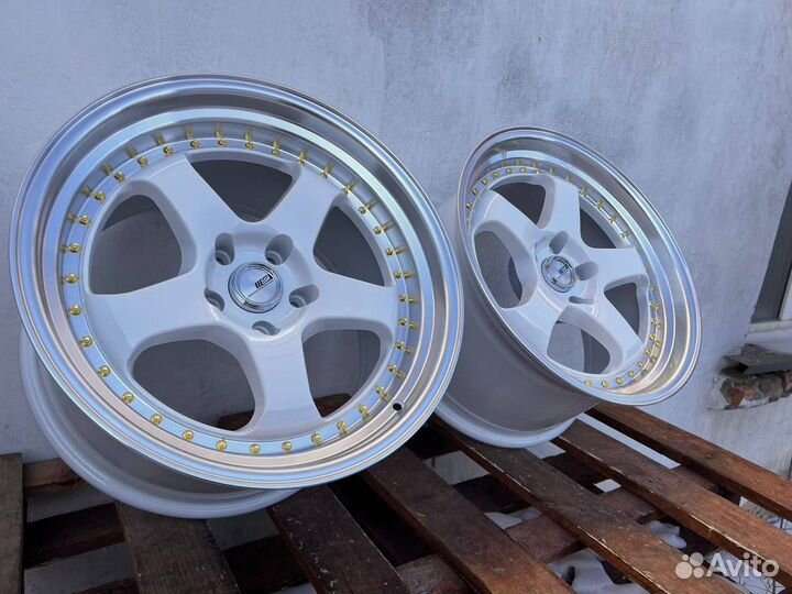 More Diskoff* Литые диски SSR R18 5x114.3 разношир