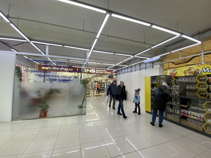 Остров - бутик в ТЦ 