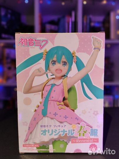 Аниме фигурка Hatsune Miku Haru Fuku