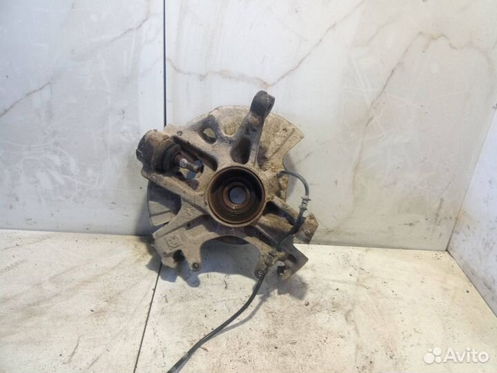 Кулак передний левый Mercedes-Benz M-Класс W163