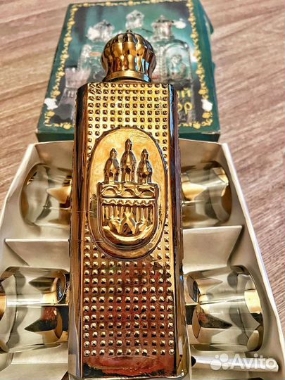 Графин и стаканчики