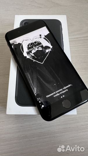 Продаю iPhone 7