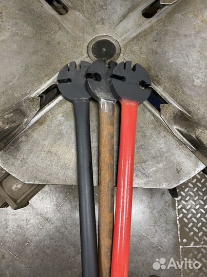 Ключ для правки автомобильных дисков (дископрав)