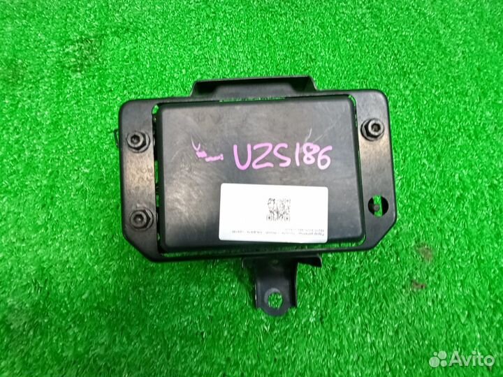 Радар-детектор toyota crown majesta UZS186 88210-3