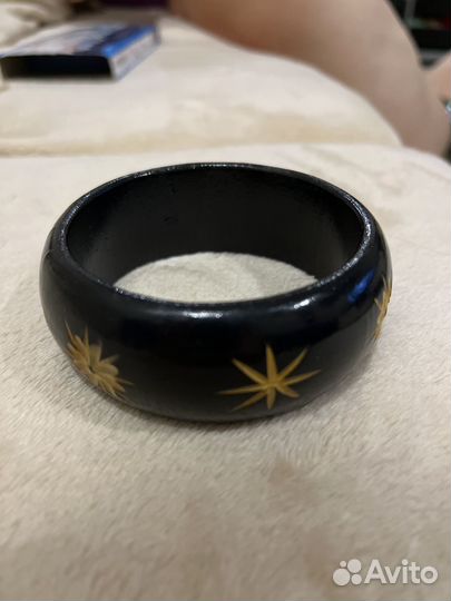 Деревянный браслет