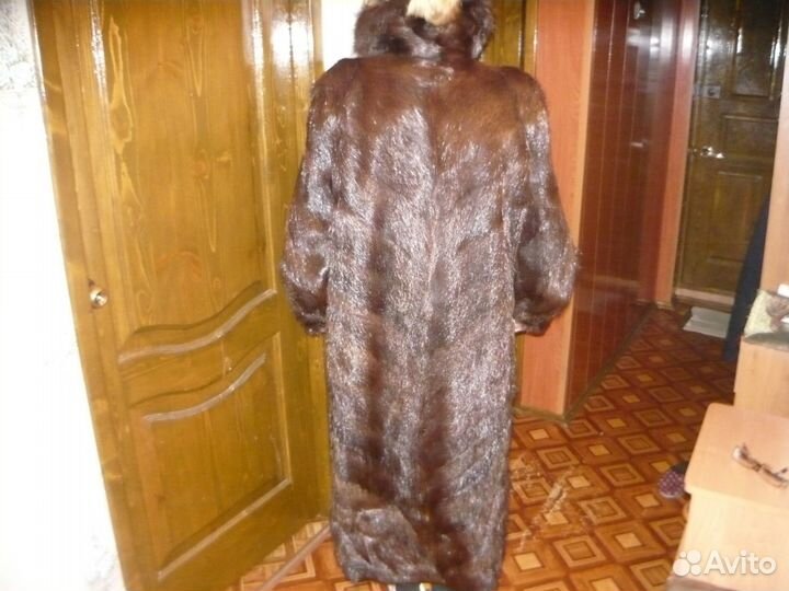 Продаю нутриевую шубу