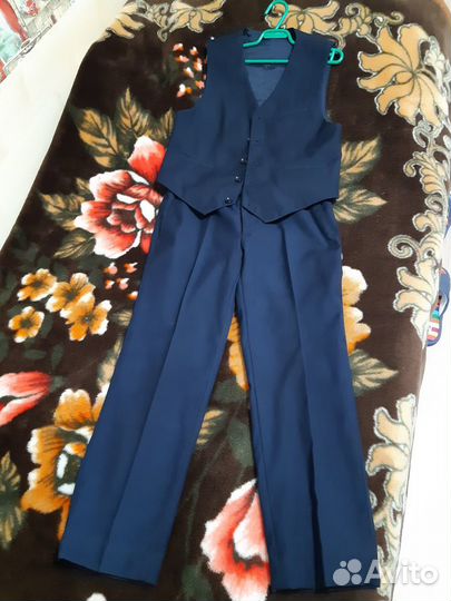 Костюм школьный 140 см