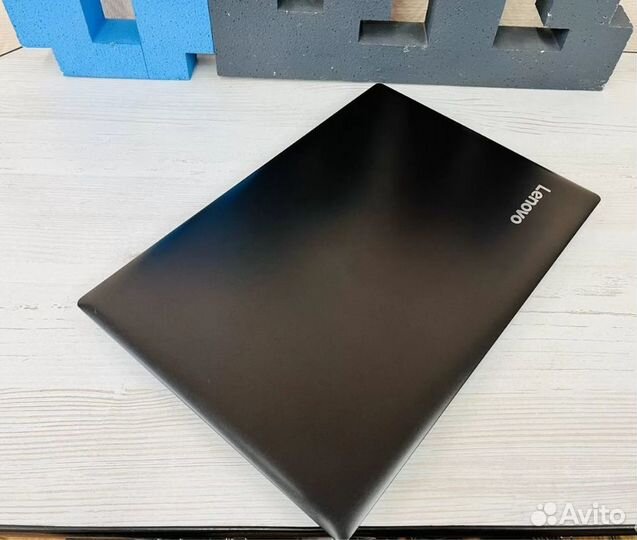 Игровой ноутбук i5-8250 8gb MX150 2gb