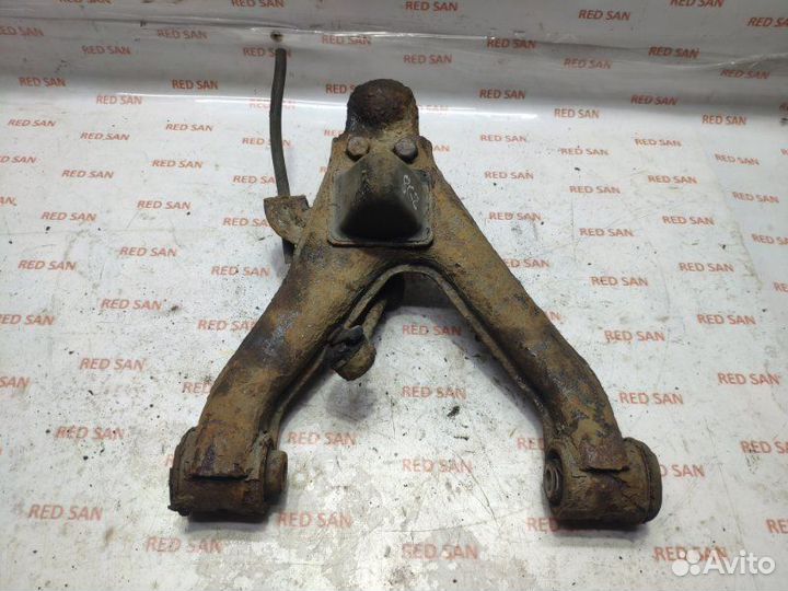 Рычаг подвески задний левый Mitsubishi Pajero 3