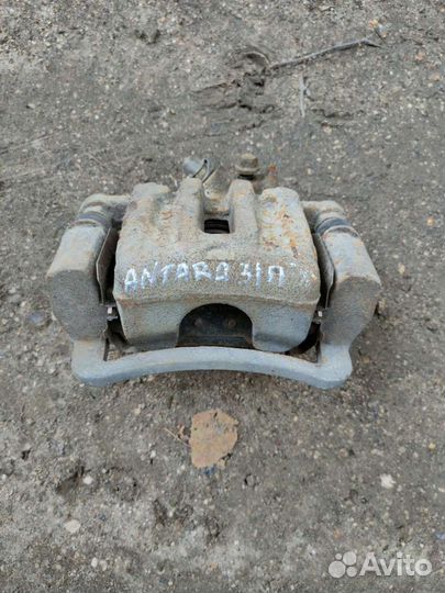 Суппорт тормозной задний правый Opel Antara