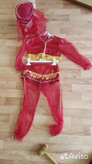 Костюм карнавальный
