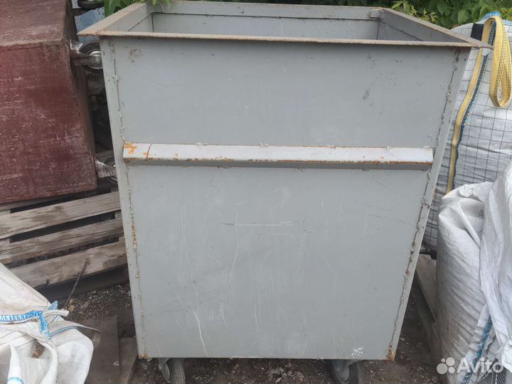 Мусорный контейнер 0.75 м3