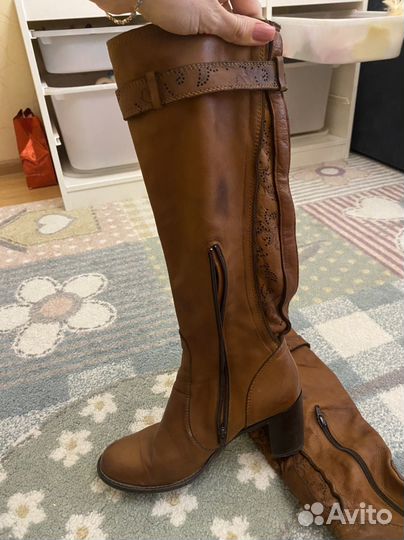 Кожаные женские сапоги демисезонные 39