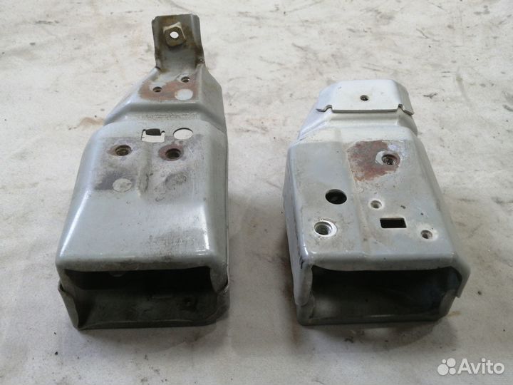 Кронштейн креплен.бампера перед.Nissan Primera P11