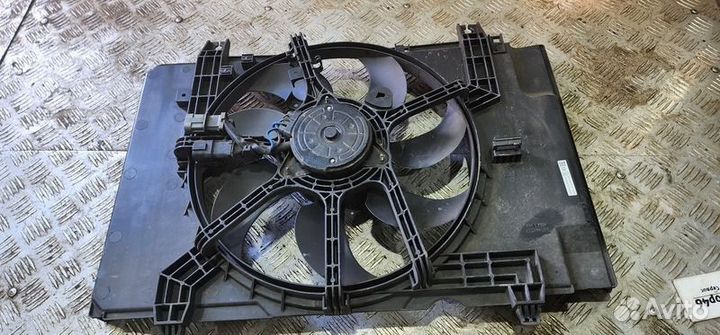 Вентилятор охлаждения двигателя Nissan Juke F15