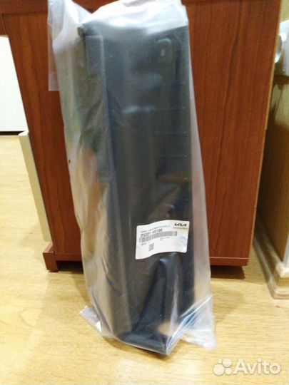 Дефлектор радиатора левый RIO FB