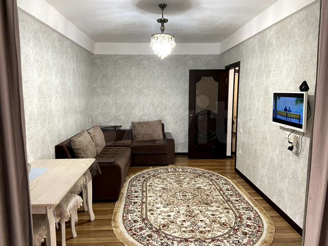 2-к. квартира, 40 м², 4/10 эт.