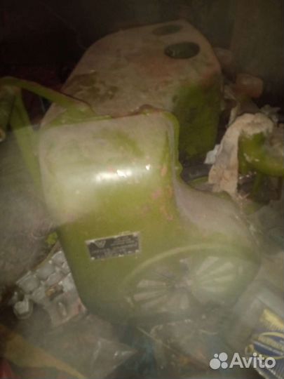 Бензиновый двигатель