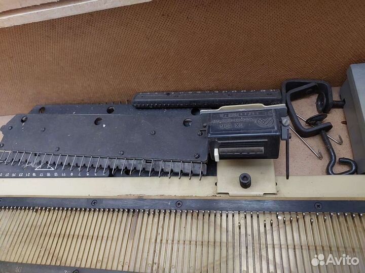 Ручная вязальная машинка